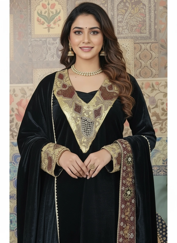 Luxury Black Velvet Kurta Set with Embroidered Dupatta – Festive & Wedding Collection